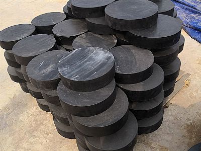 揭西县板式橡胶支座由若干层橡胶片与薄钢板经加压硫化